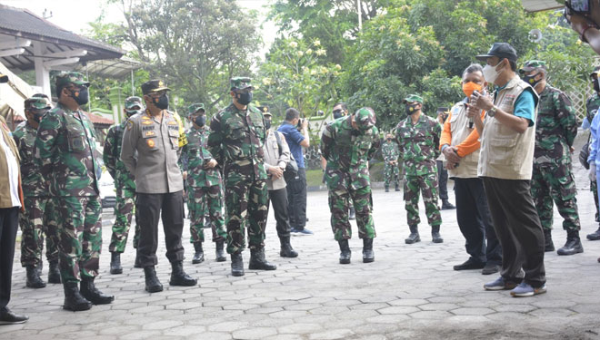Panglima TNI Marsekal Hadi Tjahjanto Pantau Penanganan Pasien Covid-19 di Yogyakarta
