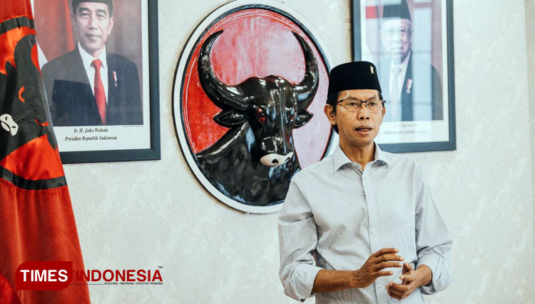 Adi Sutarwijono Ketua DPC PDI Perjuangan Kota Surabaya. (FOTO: dok. Pribadi for Times Indonesia) 