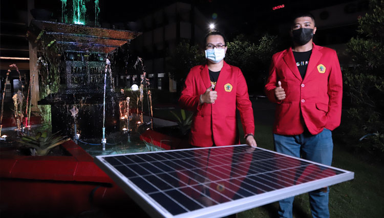 Dua Mahasiswa Teknik Elektro Untag Surabaya Ciptakan Inovasi Air Mancur dengan Panel Surya