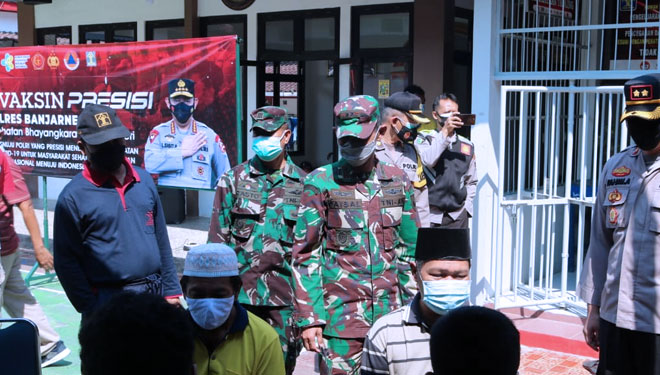 TNI-Polri Gelar Vaksinasi Covid-19 bagi 67 Penghuni Rutan Banjarnegara