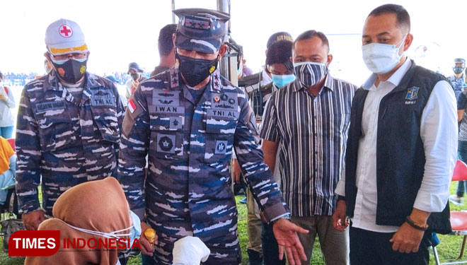 Pangkoarmada II Sukses Gelar Serbuan Vaksin di Lapangan THOR Surabaya