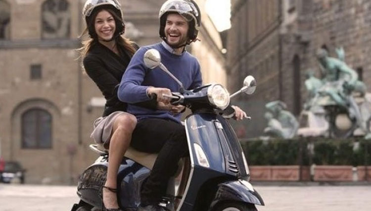 Sepeda motor matic butuh perawatan berkala agar tetap bertenaga dan bebas rewel. (foto: piagio)