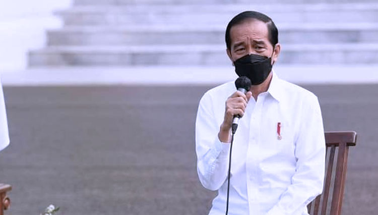 Presiden RI Jokowi Optimis Vaksinasi Covid-19 Selain Akhir Tahun Ini