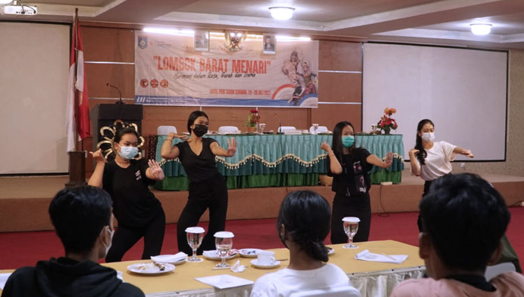 Suasana workshop seni tari bertajuk 'Lombok Barat Menari'.(Foto: Dispar Lombok Barat)