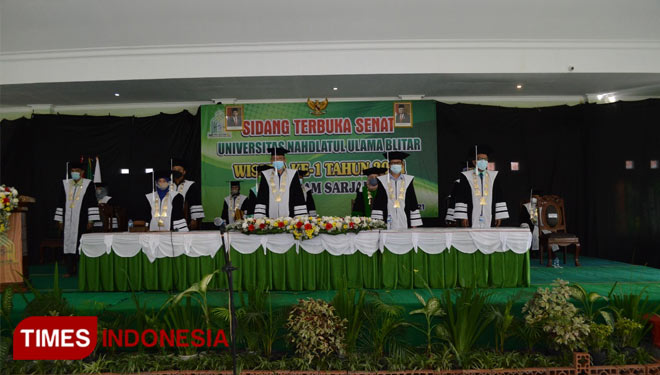 UNU Blitar menggelar wisuda perdana di Gedung Graha NU Kabupaten Blitar Jl. Halmahera Minggirsari Kecamatan Kanigoro Kabupaten Blitar, Sabtu (31/7/2021). (Foto: UNU Blitar For Times Indonesia)