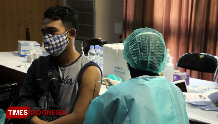 Dinkes Surabaya Segera Suntik Dosis Ketiga Nakes, Ini 4 Keunggulan Vaksin Moderna