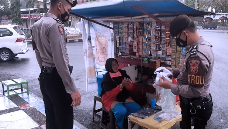 Operasi-Yustisi-kepada-pedagang-di-sekitar-Alun-Alun-Ciamis.jpg