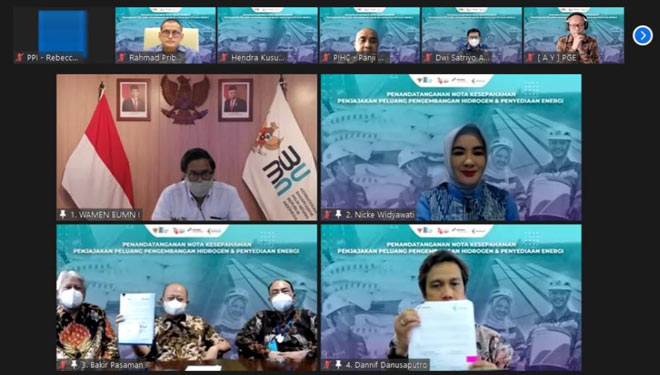 Memorandum of Understanding (MoU) yang dilaksanakan secara virtual Pertamina dan Pupuk Indonesia.(Foto: Humas Petro Kimia Gresik)