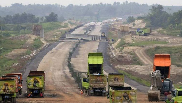 Ilustrasi pembangunan jalan tol di Sumatera (FOTO: Biro Komunikasi Publik Kementerian PUPR RI)