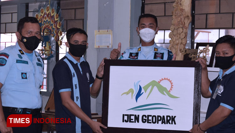 WBP Lapas Bondowoso Bikin Kerajinan Tangan Bertema Logo Ijen Geopark ...