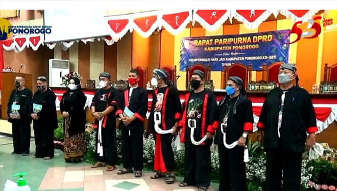 Buku-Sejarah-Ponorogo-2.jpg