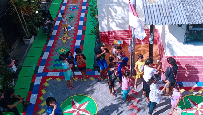 Rungkut Tengah Bermetamorfosa Jadi Kampung Mural Rayakan HUT ke-76 RI 