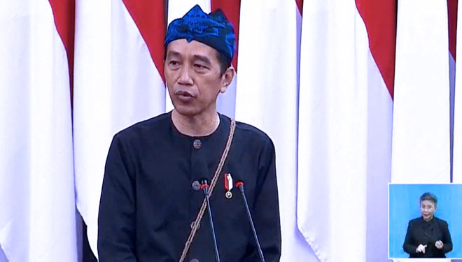 HUT Ke-76 RI, Presiden RI Jokowi Ceritakan Kebiasaan Kenakan Baju Adat ...