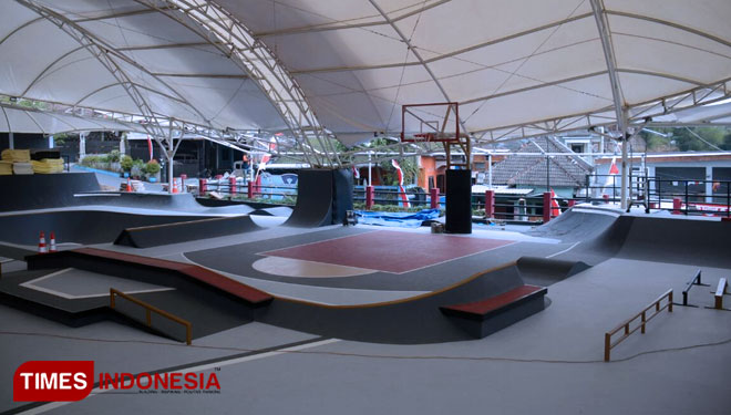 Apocalypse Park yang jadi Skatepark Indoor terbesar se Indonesia yang berada di Malang. (Foto: Adhitya Hendra/TIMES Indonesia)