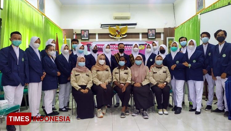 Rian Ketua BEM Stikes Husada Jombang b