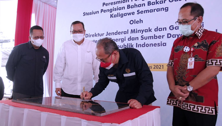 Minyak-dan-Gas-Kementerian-ESDM-2.jpg
