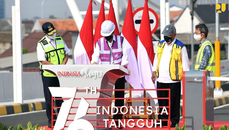 Presiden RI Jokowi: Lewat Tol Kelapa Gading-Pulo Gebang, Distribusi Logistik Tambah Baik
