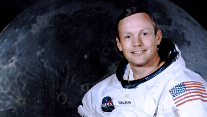 Astronot AS Neil Armstrong, orang pertama yang menginjakkan kaki di Bulan. (foto: NASA)