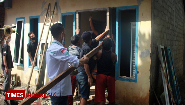 Lazisnu Banyuwangi Bantu Renovasi Rumah Anak Yatim Piatu