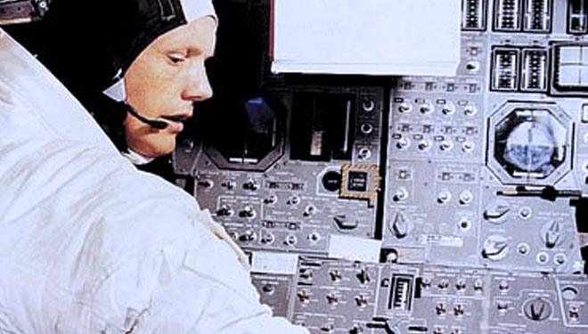 Neil-Armstrong.jpg