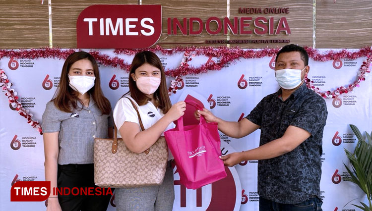 Fave Hotel Rungkut Surabaya mengunjungi kantor Biro TIMES Indonesia yang berada di Surabaya (FOTO: Dok. TIMES Indonesia)
