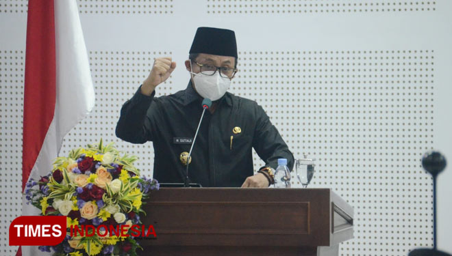 Wali Kota Malang, Sutiaji saat menyampaikan pendapat di gelaran Paripurna beberapa waktu lalu. (Foto: Adhitya Hendra/TIMES Indonesia)