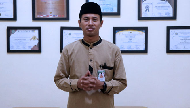 Siswa Mulai Mengeluh Terlalu Lama di Depan Layar Laptop