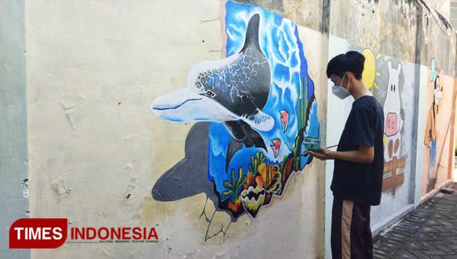 Kreatif dengan Cat Kanvas, Fahrudin Ali Akbar Bertahan di Tengah Pandemi