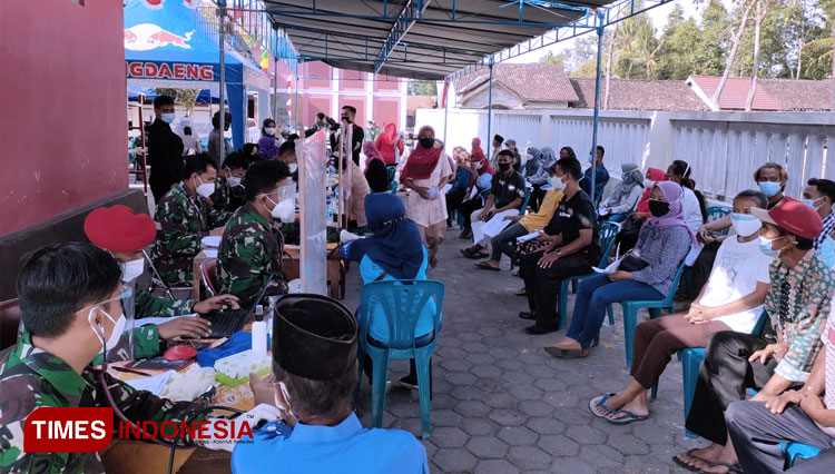 Sri-Mulyani-bersama-Kapolres-Klaten-AKBP-Eko-Prasetyo-2.jpg