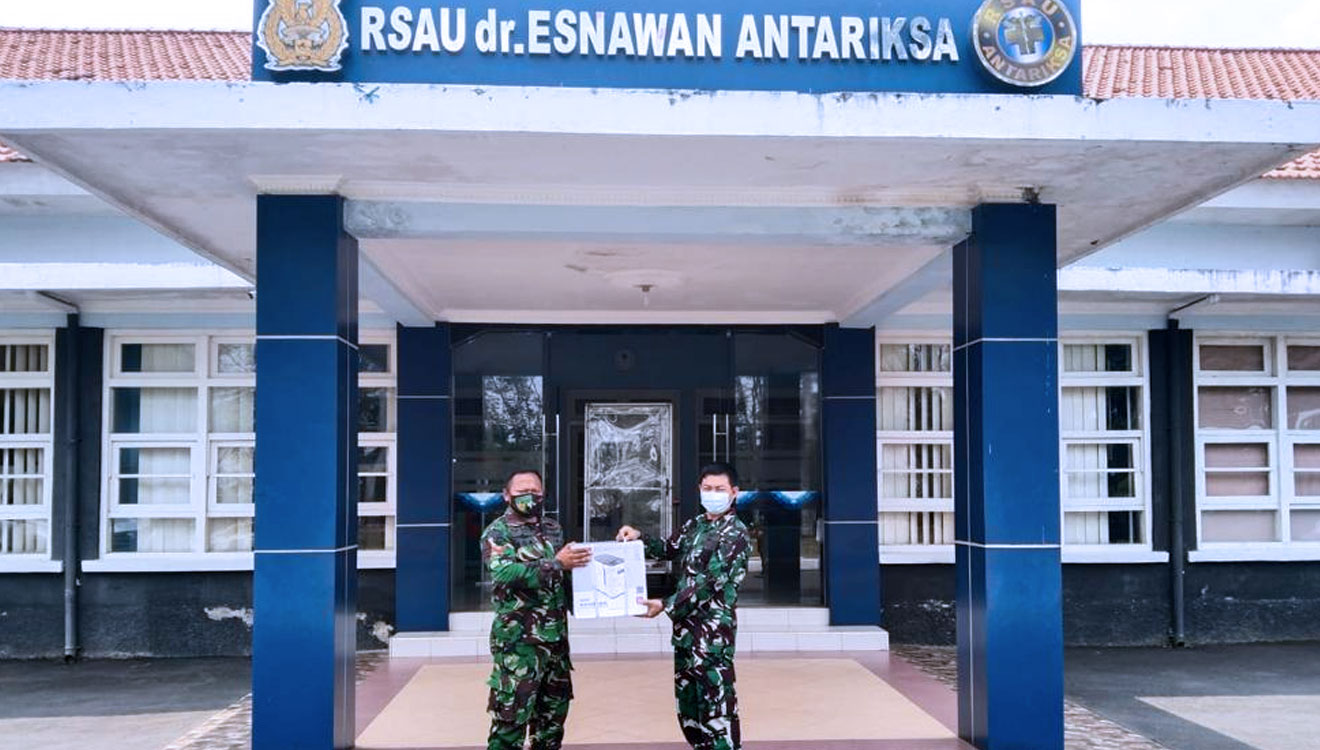 RSAU dr Esnawan Antariksa menerima bantuan oksigen konsentrator dari Diaspora. (Foto: RSAU dr Esnawan Antariksa)