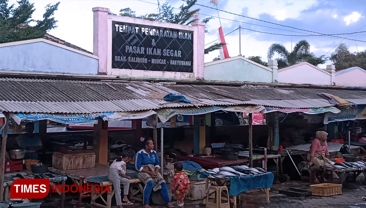 Pasar ikan tradisional Brak Kalimoro, Desa Kedungrejo, Kecamatan Muncar, Kabupaten Banyuwangi. (FOTO: Riswan Efendi/TIMES Indonesia)