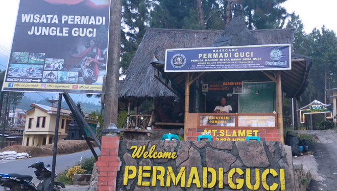 Basechamp Komunitas Pemuda Reformasi Mitra Damai Desa (PERMADI) Desa Guci Kecamatan Bumijawa Kabupaten Tegal. (Foto: Cahyo Nugroho For TIMES Indonesia)