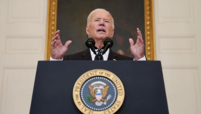 Presiden AS Joe Biden saat memberikan sambutan dari Ruang Makan Negara Gedung Putih di Washington, AS, 9 September 2021, tentang varian Delta dan upaya pemerintahannya untuk meningkatkan vaksinasi. (FOTO :Reuters)