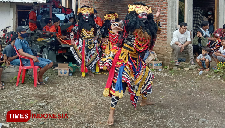 Seni Jaranan a