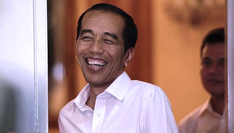 Presiden RI Jokowi saat tertawa. (FOTO: Antara)