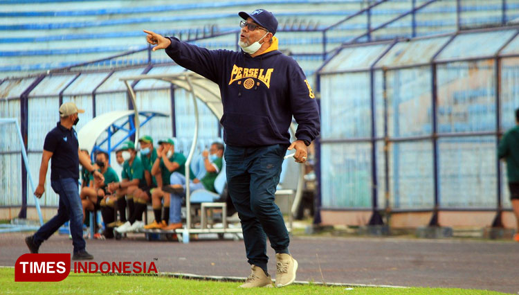 Pelatih Persela Lamongan, Iwan Setiawan. (FOTO: MFA Rohmatillah/ TIMES Indonesia)