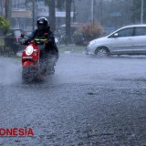 BMKG: Hujan Ringan Guyur Kota-Kota Besar pada Sabtu