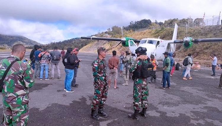 Pesawat Rimbun Air PK OTW yang hilang kontak di Distrik Sugapa, Kabupaten Intan Jaya, Papua. Saat ini pesawat sudah ditemukan dalam keadaan hancur. (FOTO: iNews/Omega)
