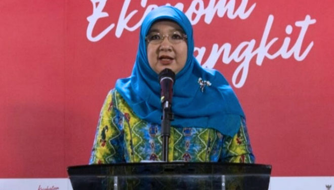 Direktur Pencegahan dan Pengendalian Penyakit Menular Langsung Kemenkes, Siti Nadia Tarmizi saat menyampaikan keterangan pers di Jakarta (foto: Dokumen/BNPB)
