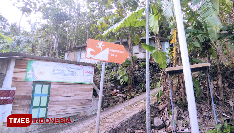 Rambu-jalur-evakuasi-yang-dipasang-oleh-BPBD-terpampang-jelas.jpg