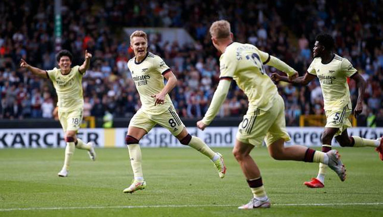 Gol Tunggal Martin Odegaard Bawa Arsenal Raih Kemenangan Kedua