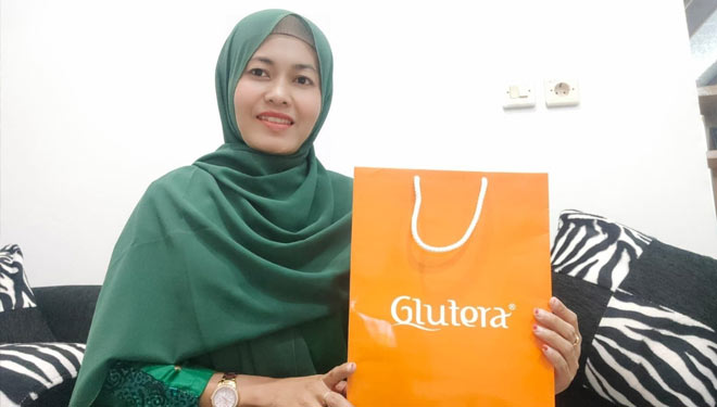 Astutik (34). Ibu rumah tangga asal Semarang Jateng ini rajin minum Glutera sejak Februari 2021. 