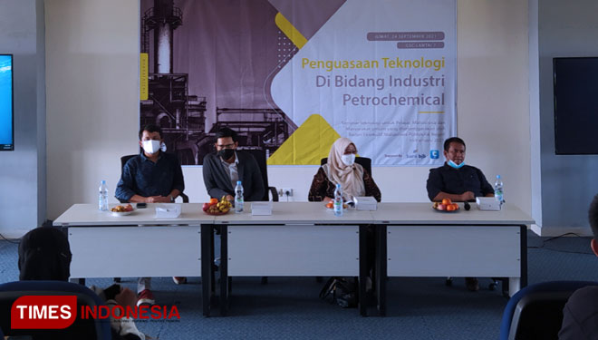 Seminar teknologi perkenalan Petrochemical di kampus Polindra. (Foto: Muhamad Jupri/TIMES Indonesia)
