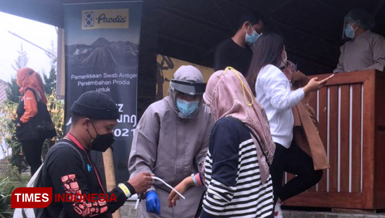 Panitia sediakan swab antigen di lokasi untuk pengunjung, awak media dan undangan. (FOTO: Ryan/TIMES Indonesia)