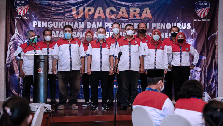 Pengukuhan dan Pelantikan Pengurus IKASI Kota Kediri Dorong Atlet Anggar Berprestasi
