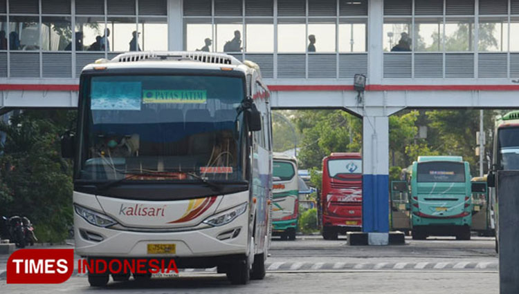 Ilustrasi - Bus merupakan moda transportasi andalan bagi sebagian besar masyarakat Jawa Timur. (FOTO: Dok. TIMES Indonesia) 