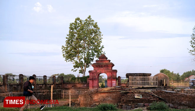 Candi Tribhuana Tunggadewi B