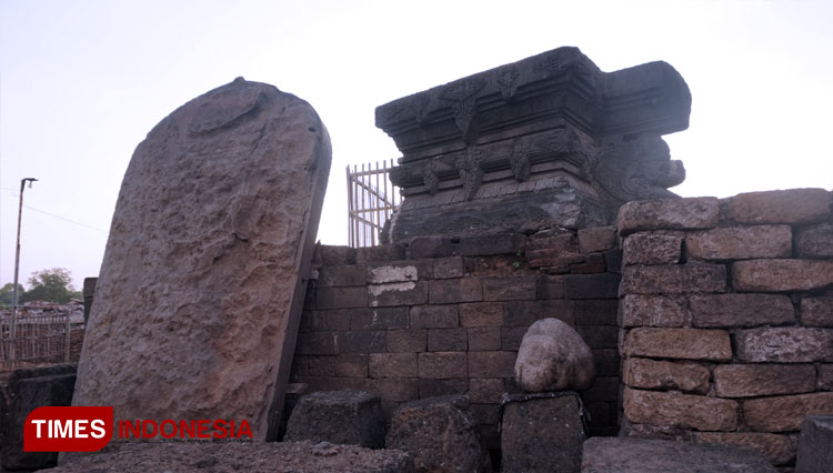 Situs-Candi-Tribhuwana-Tunggadewi-yang-terletak-2.jpg