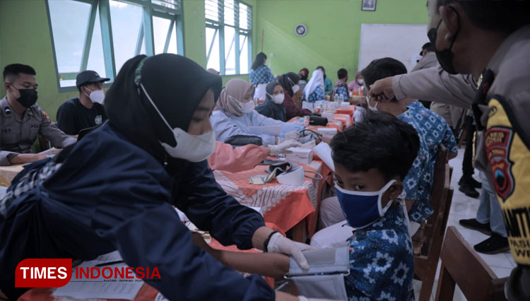 Suasana kegiatan vaksinasi di kalangan pelajar di Kabupaten Klaten. (FOTO: Polres Klaten for TIMES Indonesia)