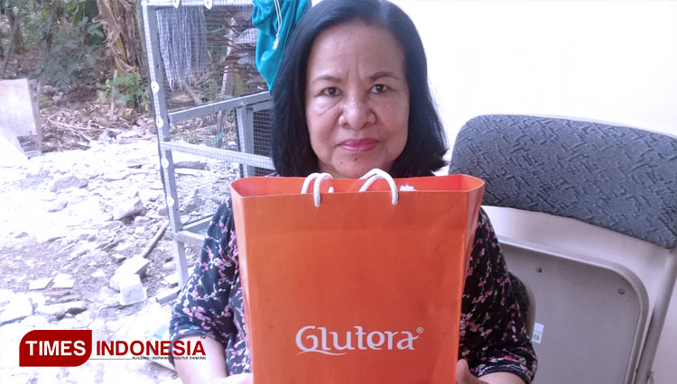 Keluhan asam lambung Hartini (55) warga Bawen, Semarang hilang setelah rutin konsumsi Glutera. (FOTO: Glutera for TIMES Indonesia)